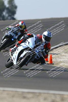 media/Nov-01-2025-TrackDaz (Sat) [[2b4d5192bc]]/B Group/1220pm (Turn 2 Outside)/